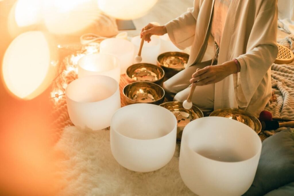 bol-chantant-en-cristal-ou-tibetain-quelle-est-la-difference